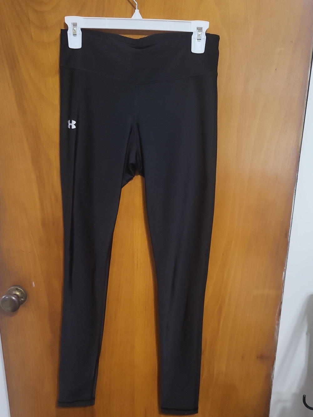 Womens Size Small- Under Armour Heat Gear Compression Leggings